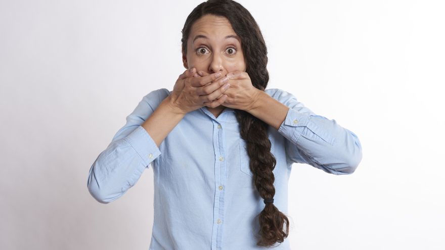 Zęby Nieprzyjemny zapach z ust – poznaj przyczyny i rodzaje tej dolegliwości