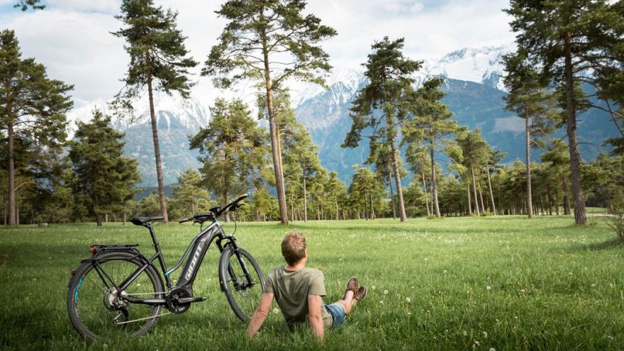 Trekking Trekkingowy e-bike – górskie wyprawy ze wspomaganiem