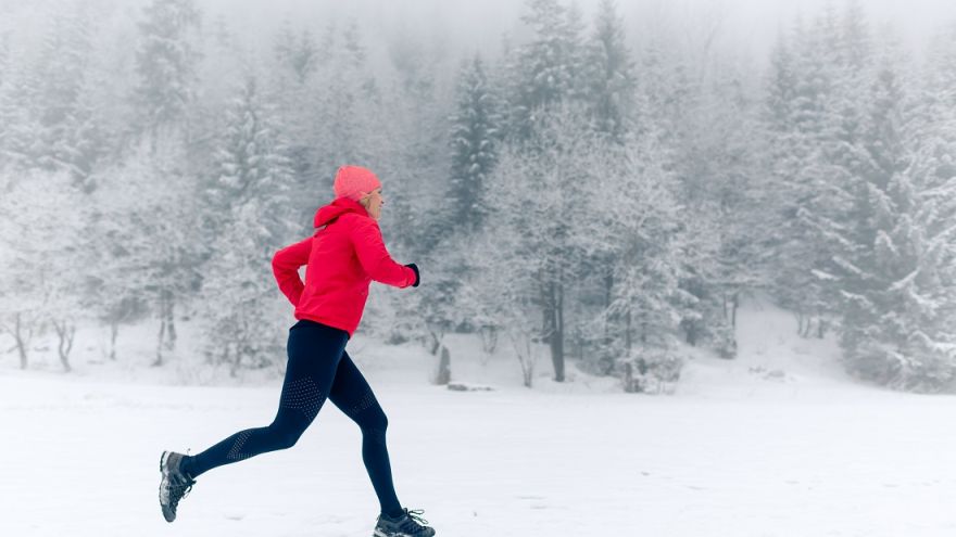 Bieg W czym biegać zimą? Utrzymaj formę i zdrowie