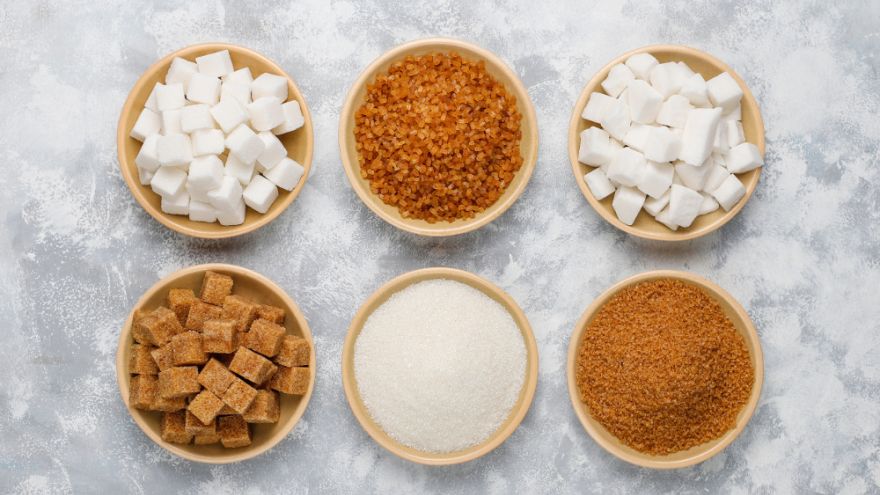 Słodycze Cukier w diecie sportowca: jak radzić sobie z zapotrzebowaniem na słodycze, by pozostać fit i nie obrosnąć tkanką tłuszczową?