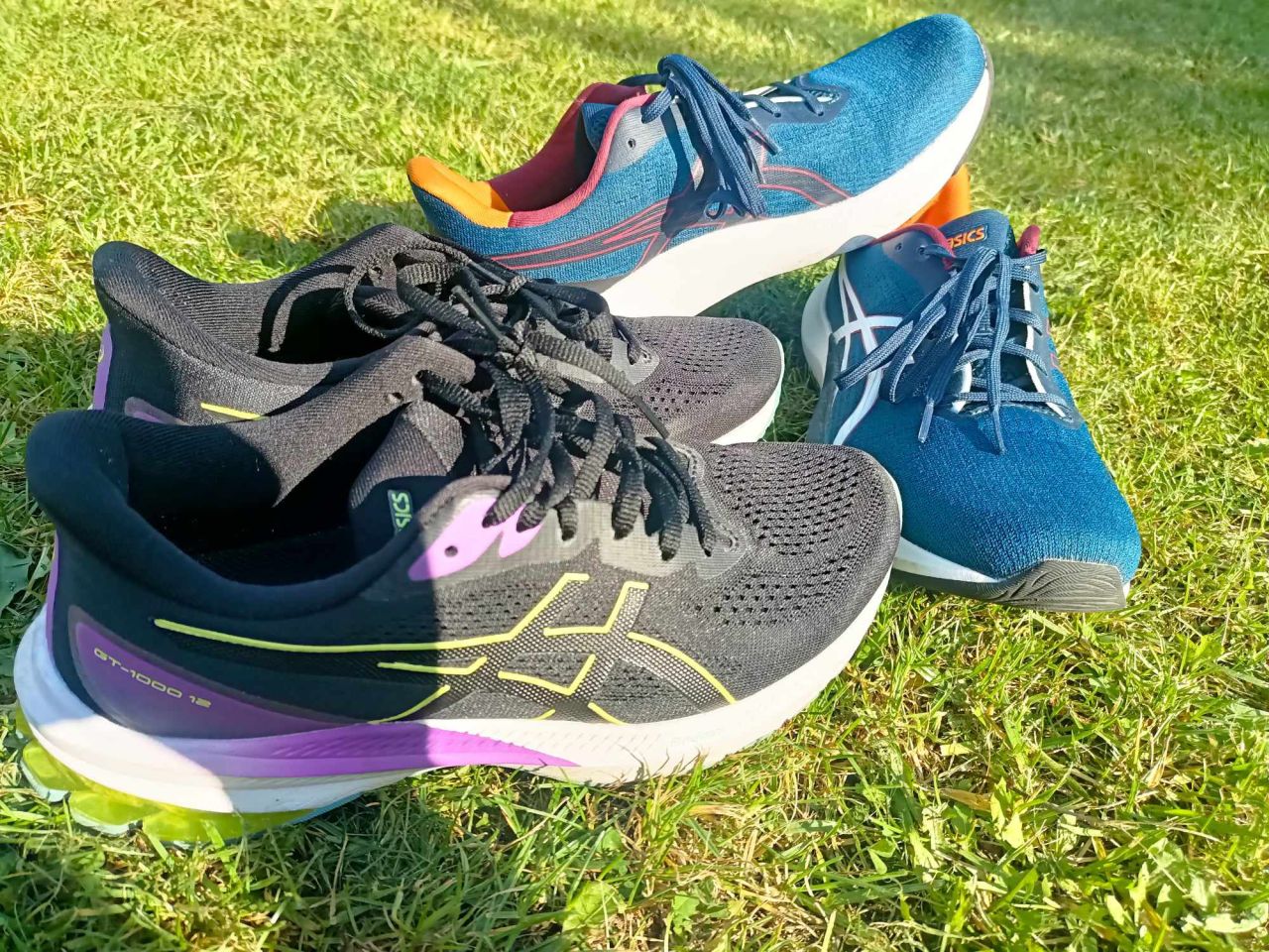 Asics GEL-PULSE 14 vs. GT-1000 12 - wybór butów do biegania dostosowany do Twoich potrzeb