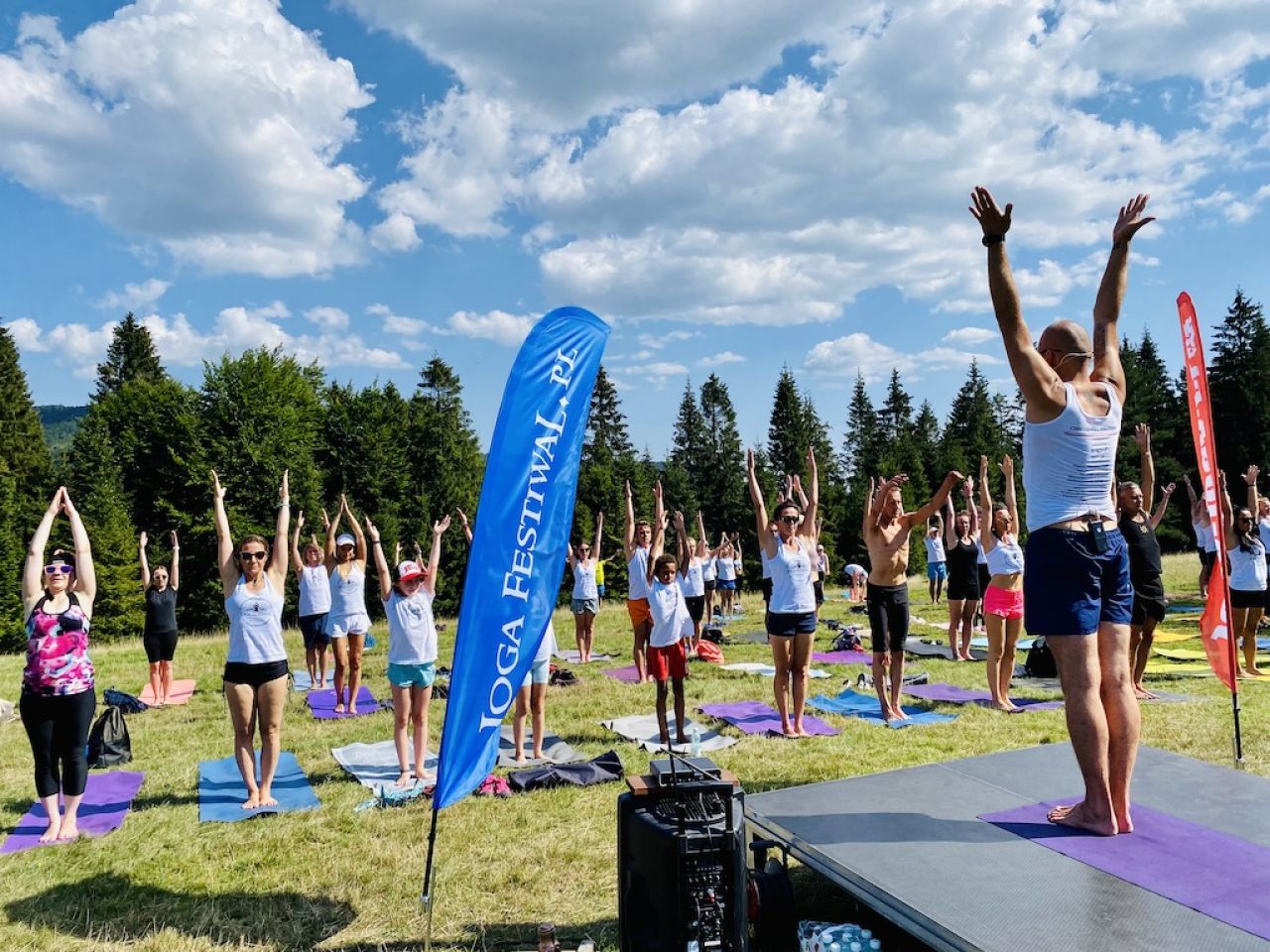 Tydzień dobrych zdarzeń niepowtarzalna atmosfera X. Joga Festiwal. Górski Maraton Jogi w Wierchomli 