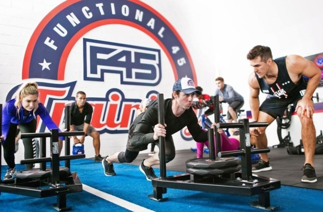 F45 uruchamia program partnerstwa korporacyjnego, przenosząc zajęcia do biur