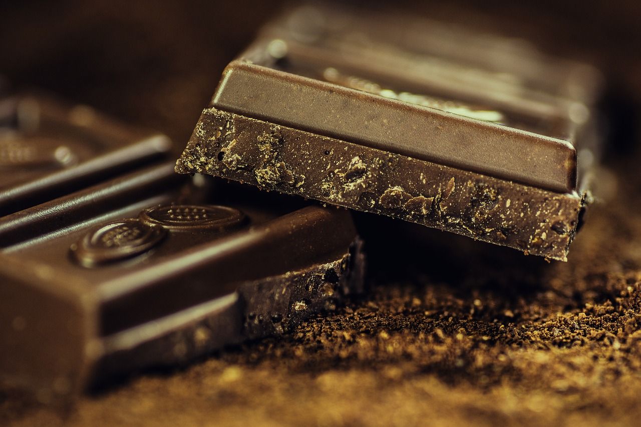 Była pierwszą czekoladą na świecie.  Dlaczego warto po nią sięgać? 