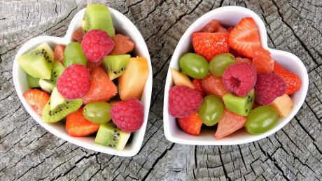 Czy dzieci powinny jeść tyle samo warzyw i owoców co dorośli?