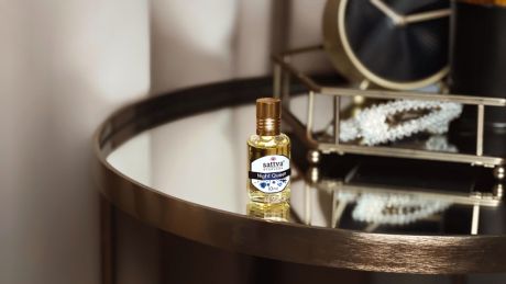 Kobiecość otulona zapachem - nowa linia perfum w olejku