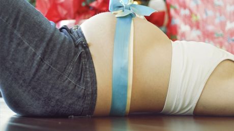Czy w ciąży możliwy jest okres? Co oznacza krwawienie w ciąży?