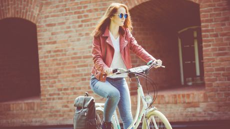 Niezbędnik rowerzystki: Jak przygotować rower na jesień?