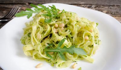 Tagliatelle z pesto z rukoli