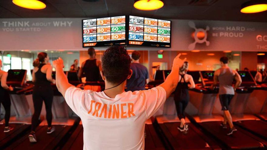 Kalorie Orangetheory Fitness - czyli do 1100 kalorii spalonych w godzinę. Jak to działa?